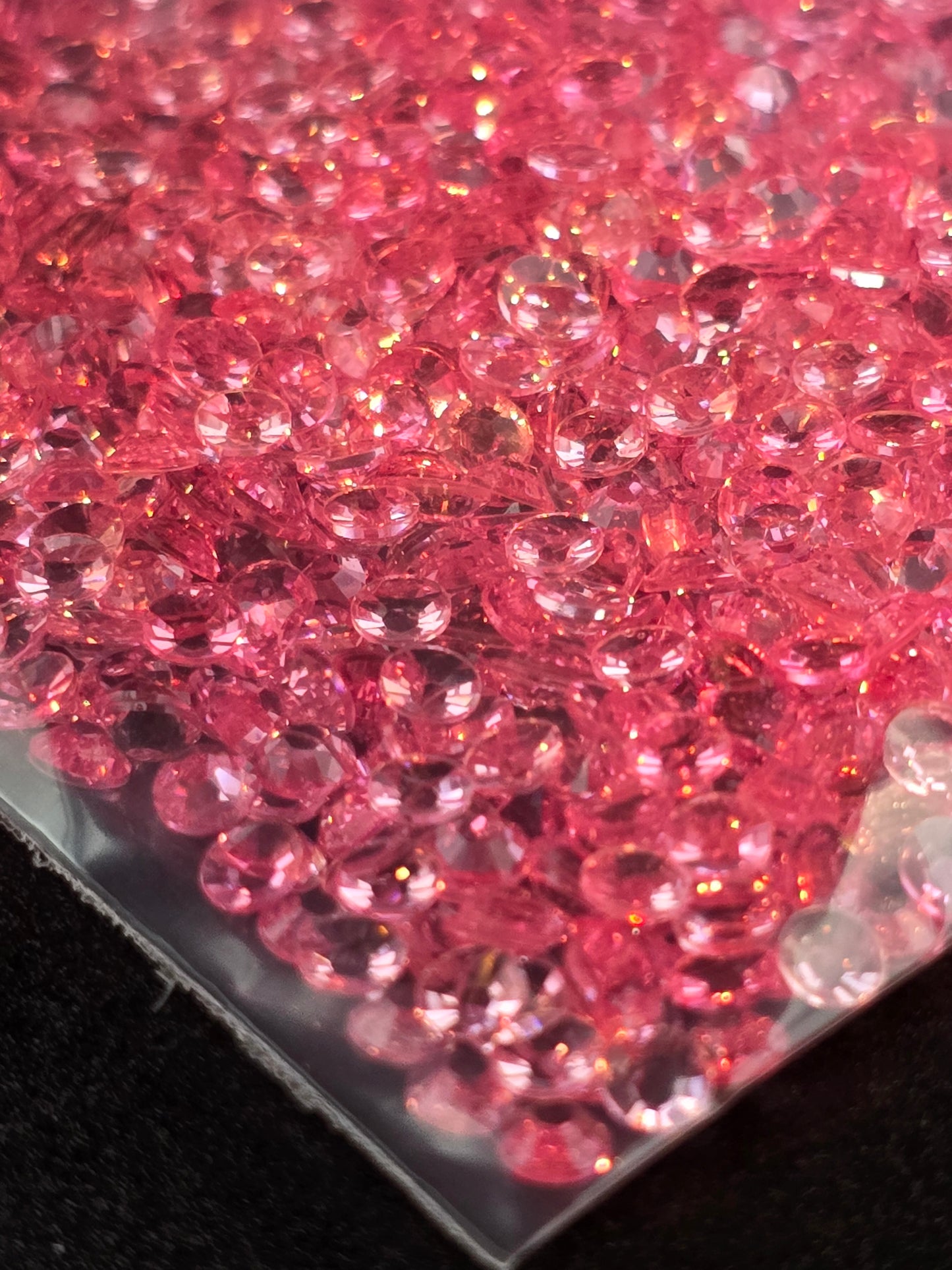2000 x Resin & Jelly Flat Back Rhinestones 2-6mm Diamante Nail Art Craft Gems UK