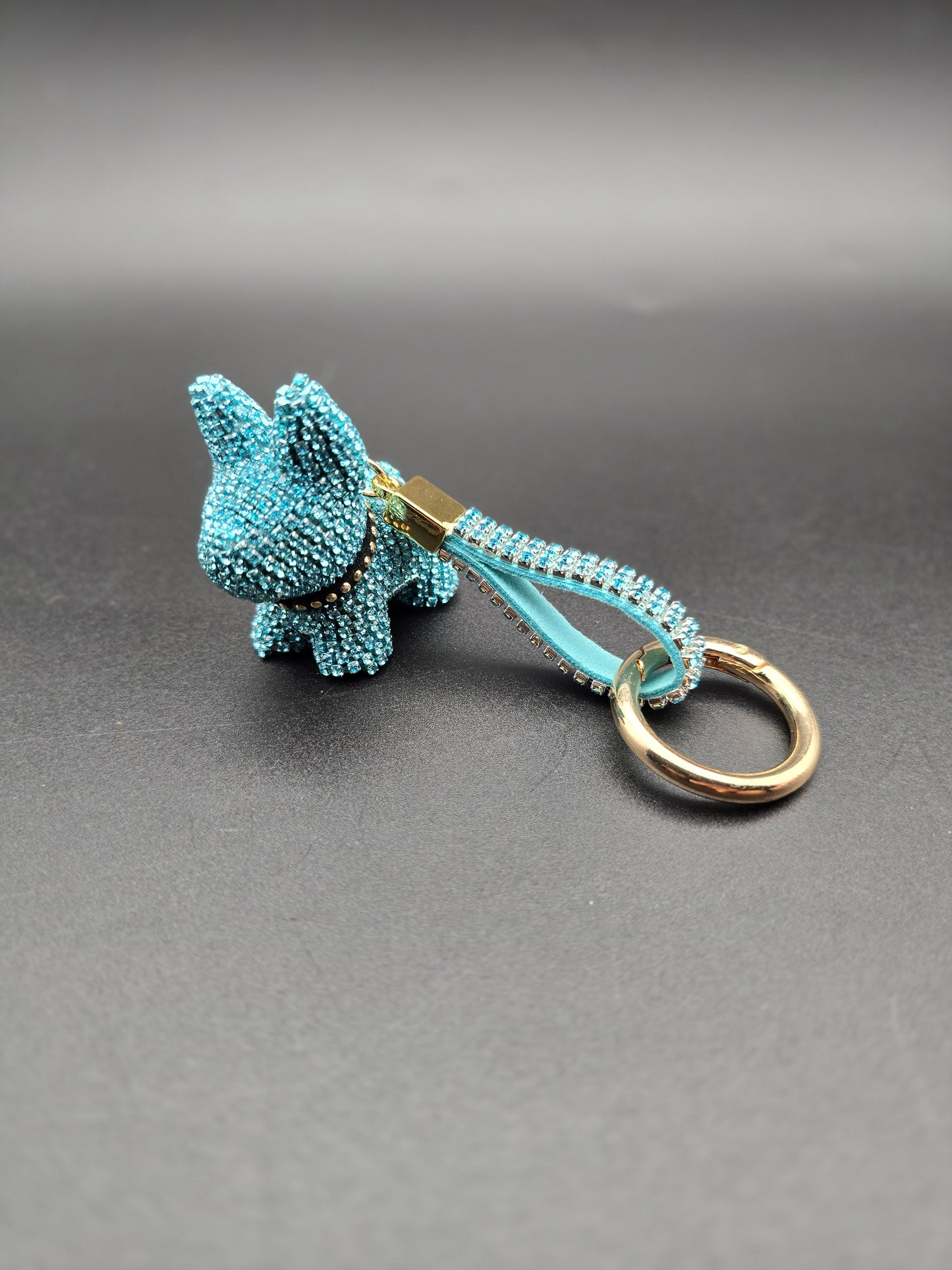 iamond Bulldog Keyring – Bling Crystal Dog Charm for Car Keys, Purse, Handbag, or Backpack – Cute Rhinestone Animal Keychain for Women & Dog Lovers