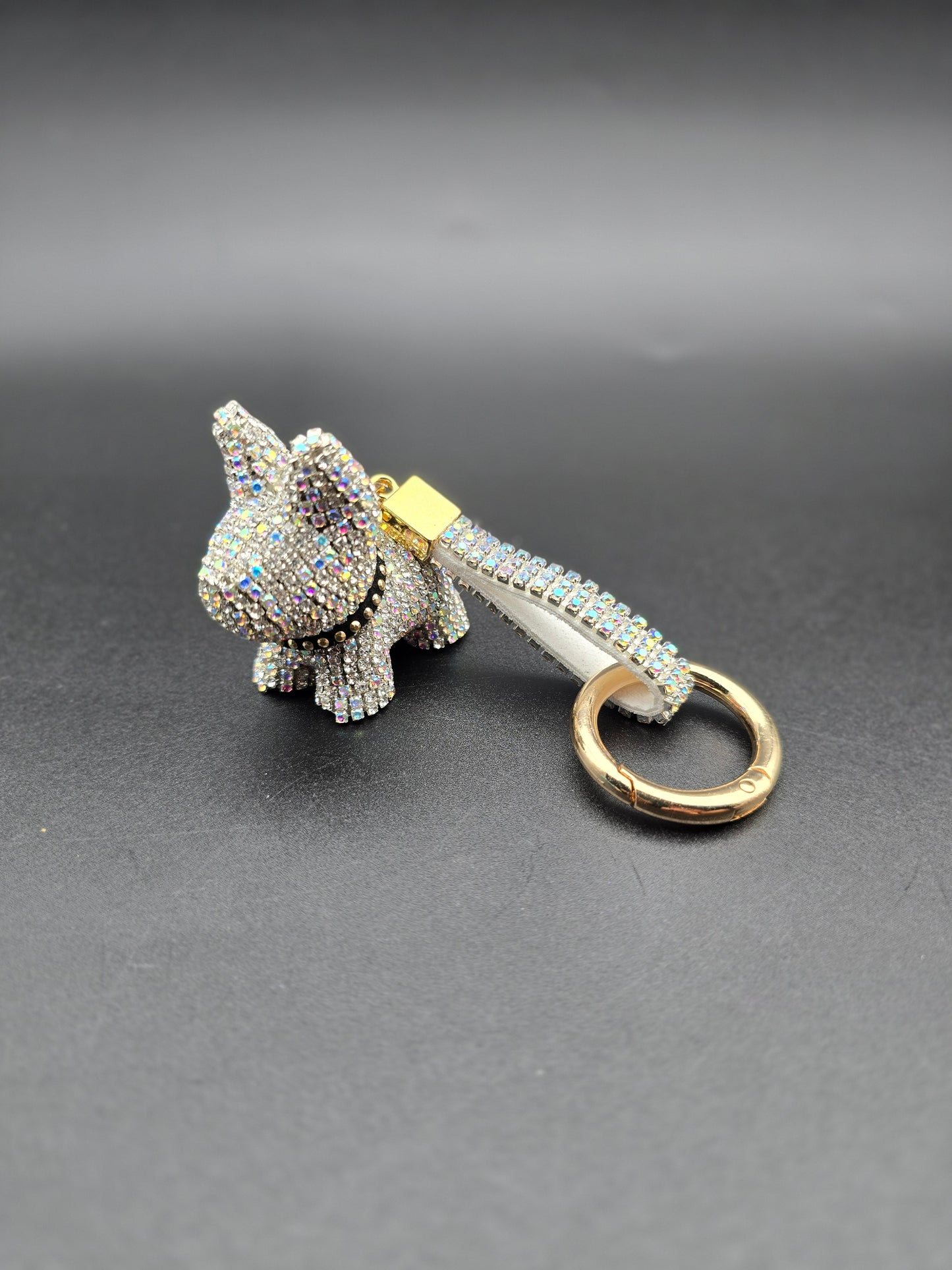 iamond Bulldog Keyring – Bling Crystal Dog Charm for Car Keys, Purse, Handbag, or Backpack – Cute Rhinestone Animal Keychain for Women & Dog Lovers