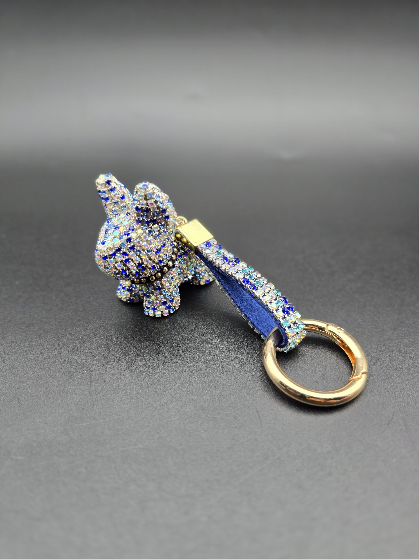 iamond Bulldog Keyring – Bling Crystal Dog Charm for Car Keys, Purse, Handbag, or Backpack – Cute Rhinestone Animal Keychain for Women & Dog Lovers
