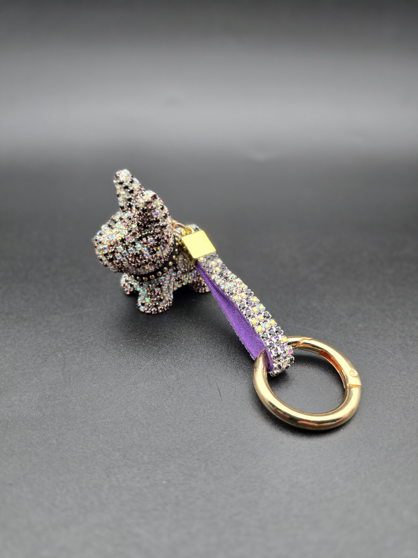 iamond Bulldog Keyring – Bling Crystal Dog Charm for Car Keys, Purse, Handbag, or Backpack – Cute Rhinestone Animal Keychain for Women & Dog Lovers
