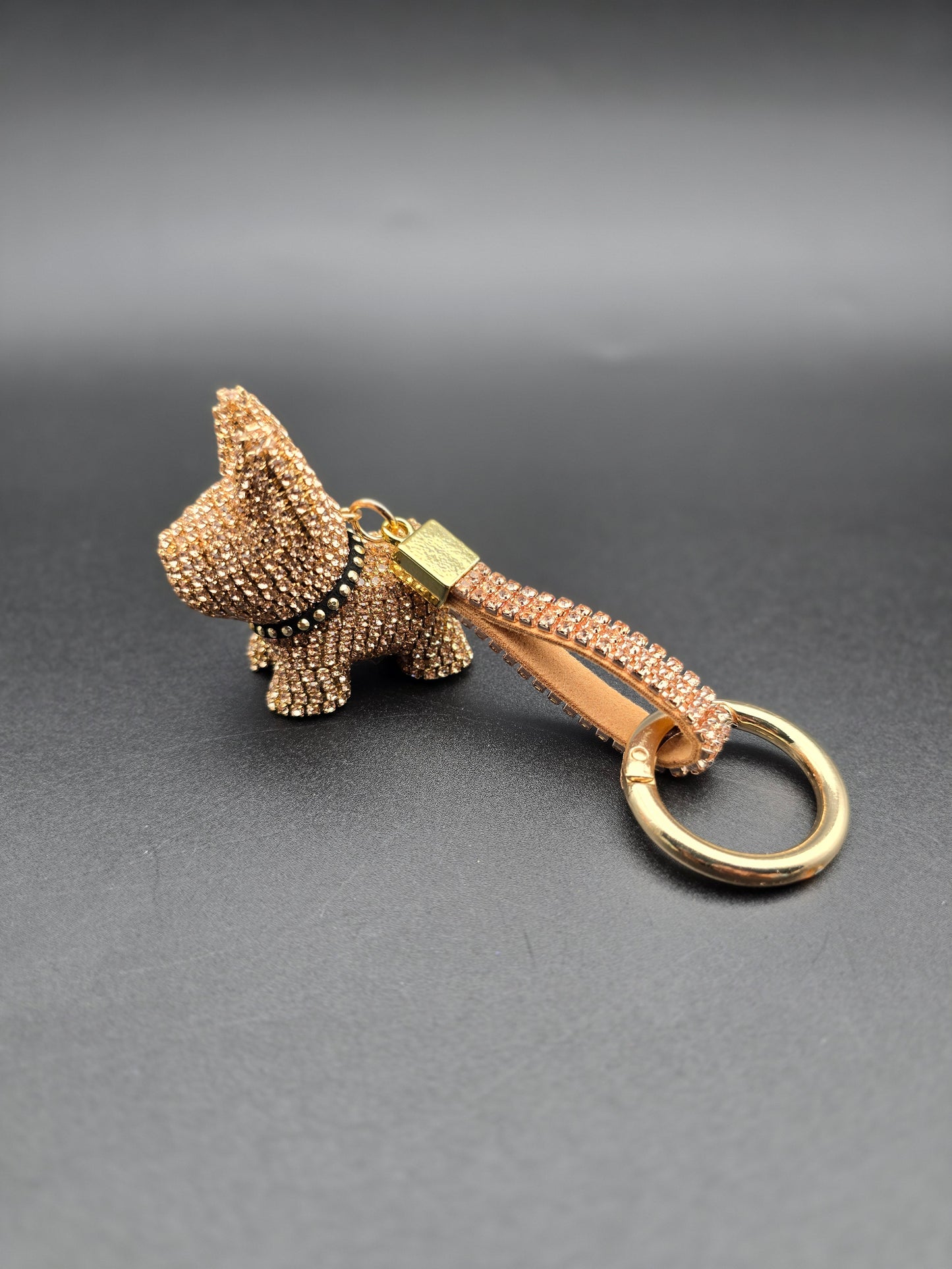 iamond Bulldog Keyring – Bling Crystal Dog Charm for Car Keys, Purse, Handbag, or Backpack – Cute Rhinestone Animal Keychain for Women & Dog Lovers